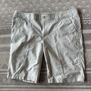 Eddie Bauer Women’s Khaki Ripstop Shorts